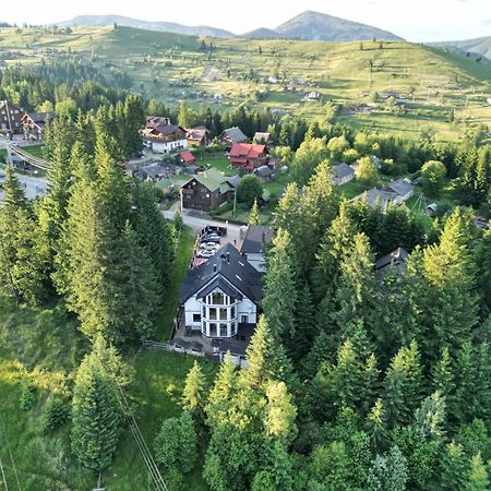 Alpiyskiy Jablunytsja Exteriör bild