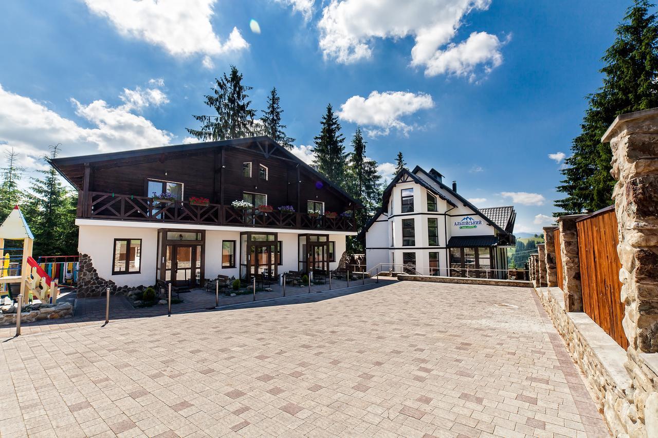 Alpiyskiy Jablunytsja Exteriör bild